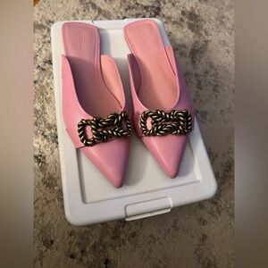 Open Edit Kyla Mules